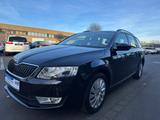 Skoda Octavia Combi 1.2 Ambition*Tempomat*1Hand - Skoda Octavia Gebrauchtwagen in Düsseldorf