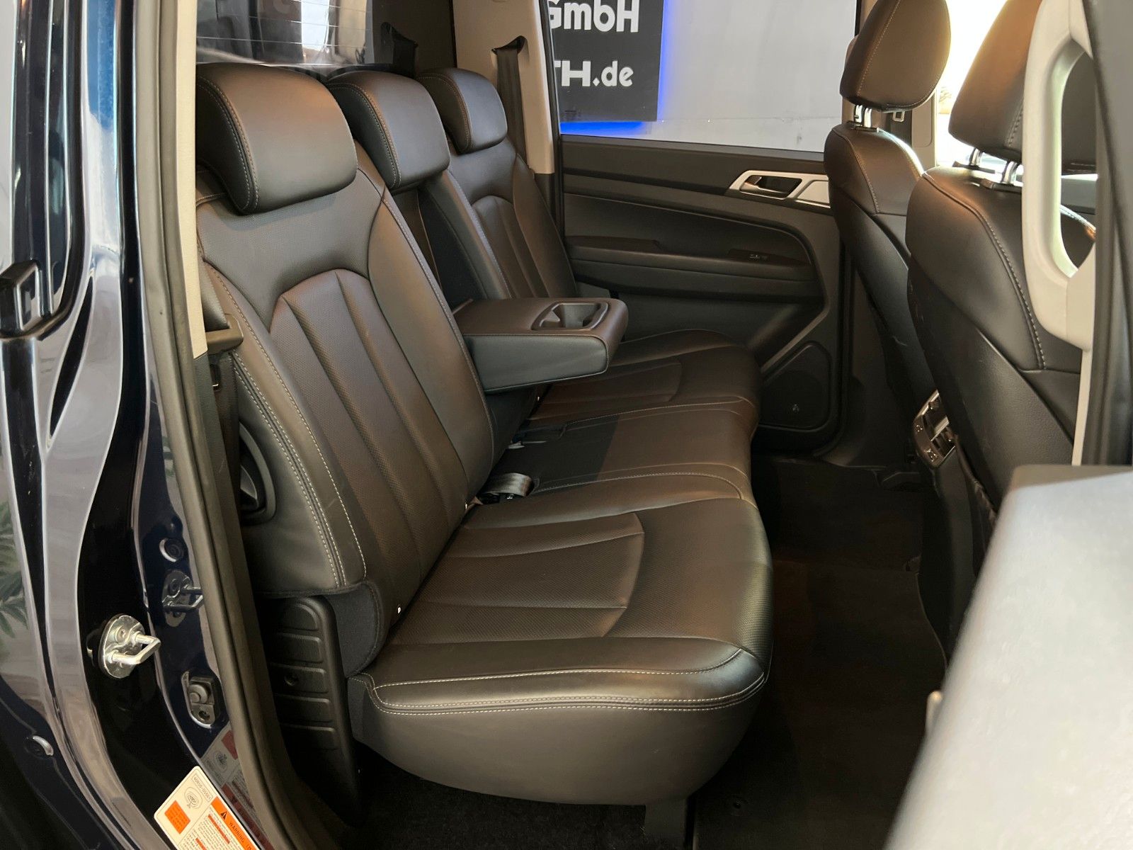 Fahrzeugabbildung Ssangyong MUSSO Sapphire 4WD AT  *AHK*Leder*Kamera*Hardtop