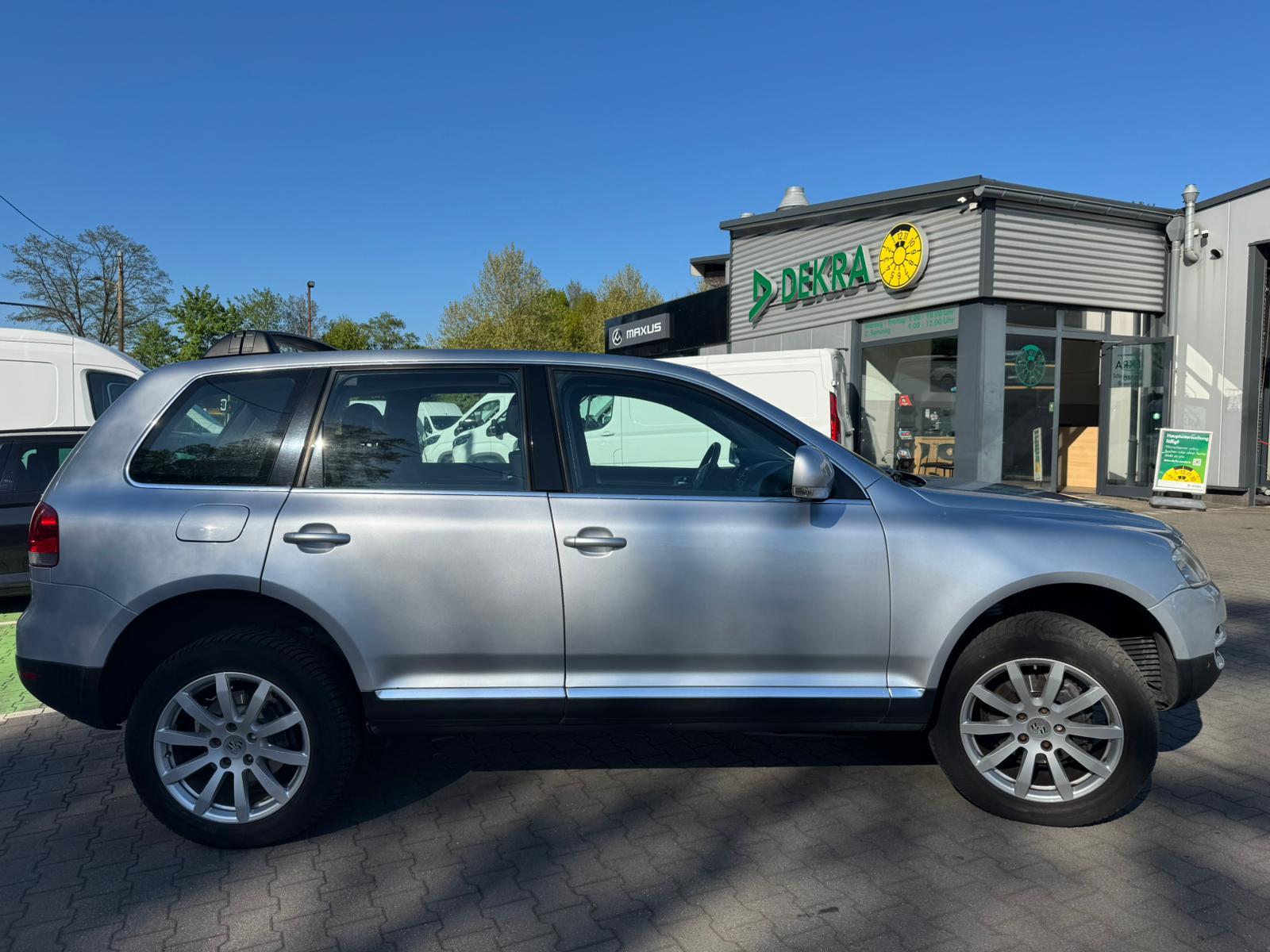 Volkswagen Touareg 2005 — photo 12