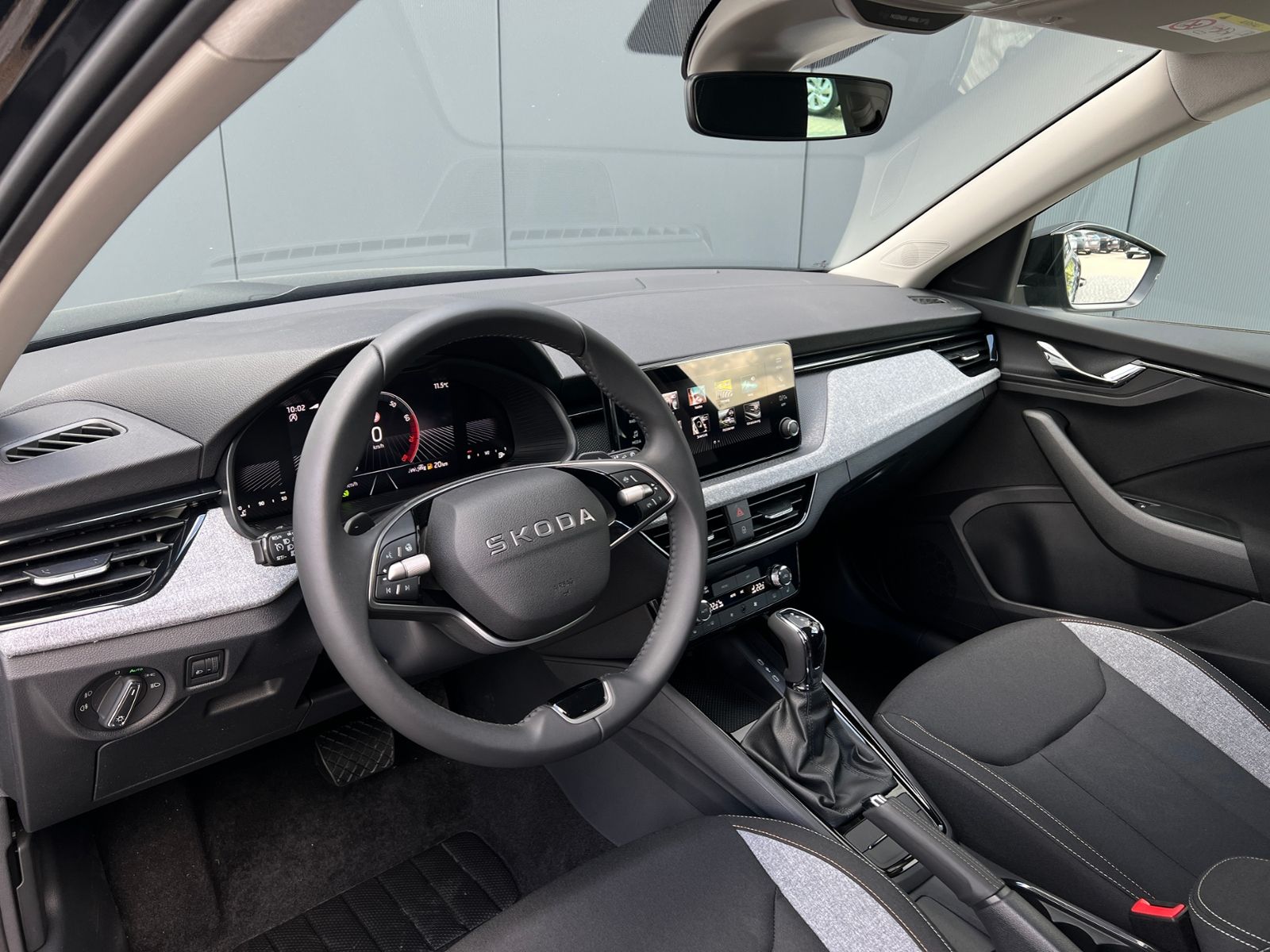 Fahrzeugabbildung SKODA Kamiq Selection 1.0 TSI DSG *AHK,LED,SmartLink,1