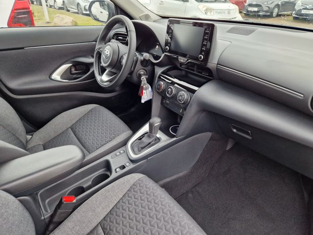Toyota Yaris Cross Grün Auto