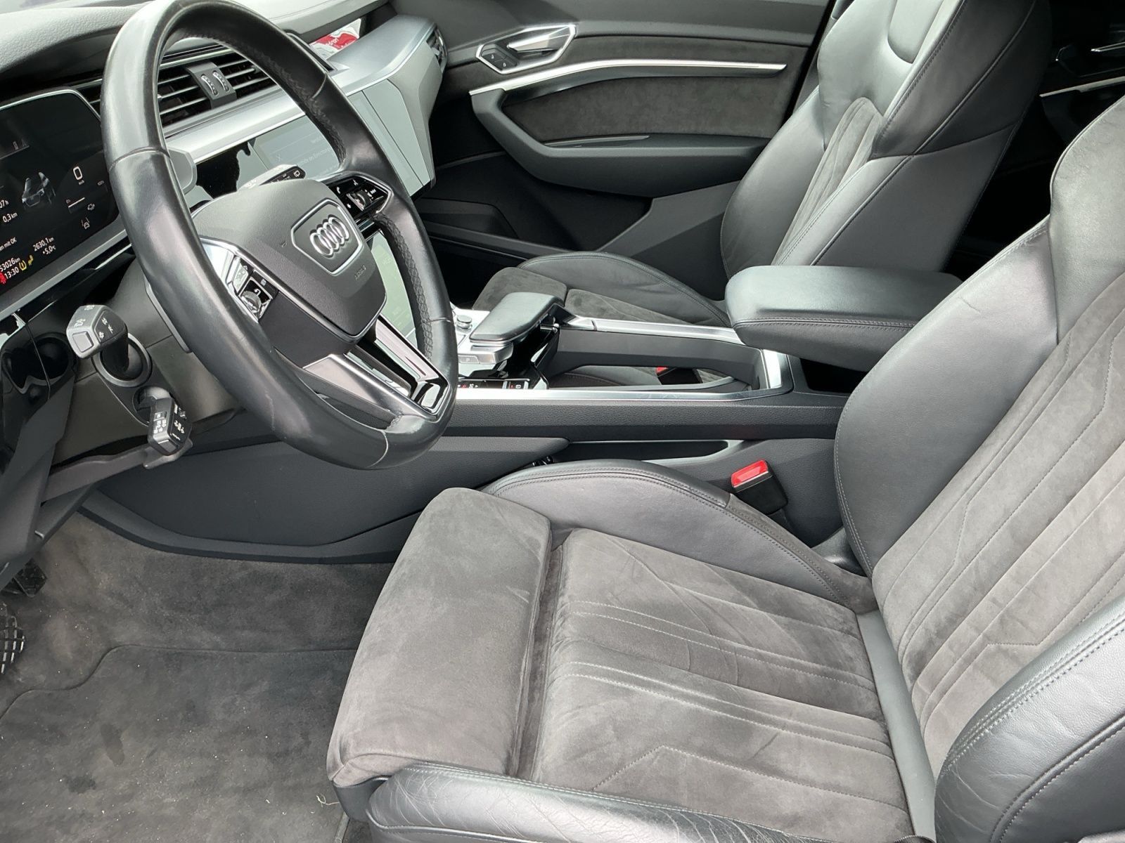 Audi e-tron - Bild 12