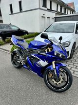Yamaha R1 RN12 - Offers matching your search criteria