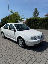 Volkswagen Vw Bora 2,0 nur 74tkm! 2.Vorbesitzer&Tüv n... - gebrauchte VW Bora aus dem Jahr 2000