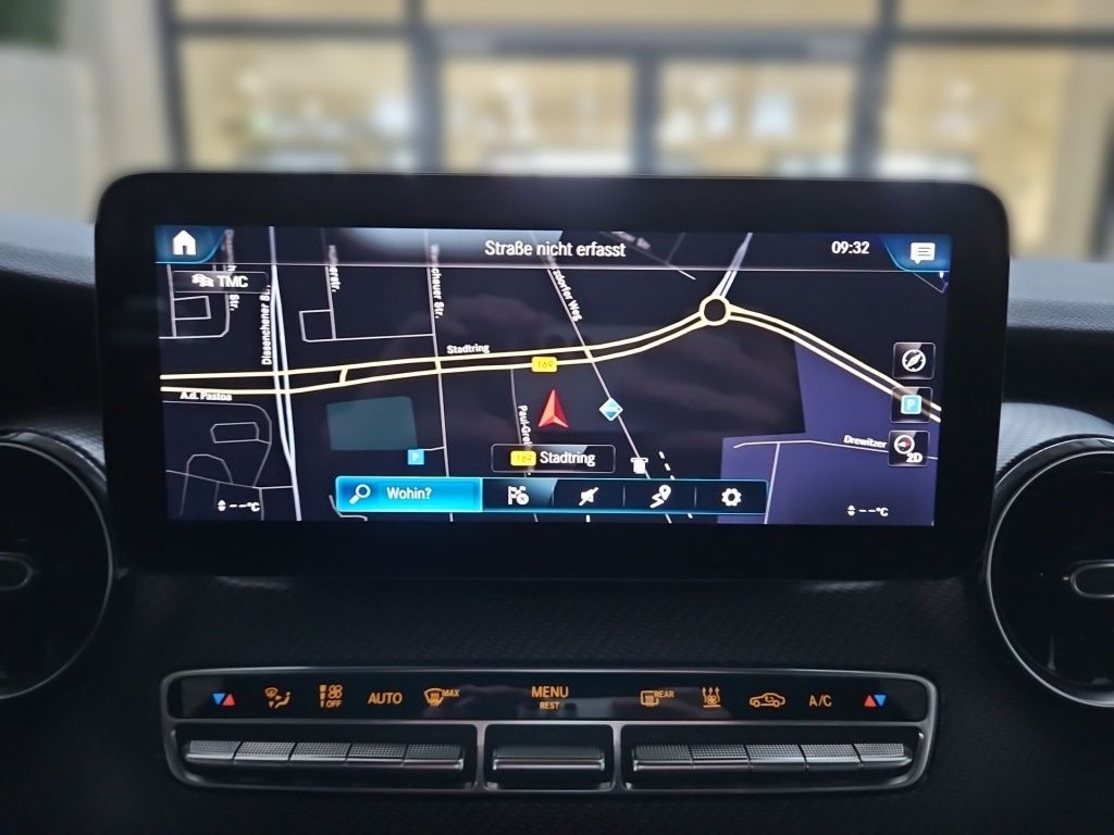 Fahrzeugabbildung Mercedes-Benz V 300 ED lang 4x4 7 Sitze AMG 2,5tAHK Sound STHZ