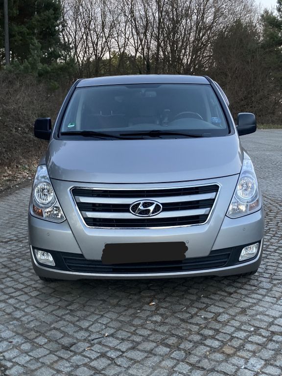Image of Hyundai H-1 Starex