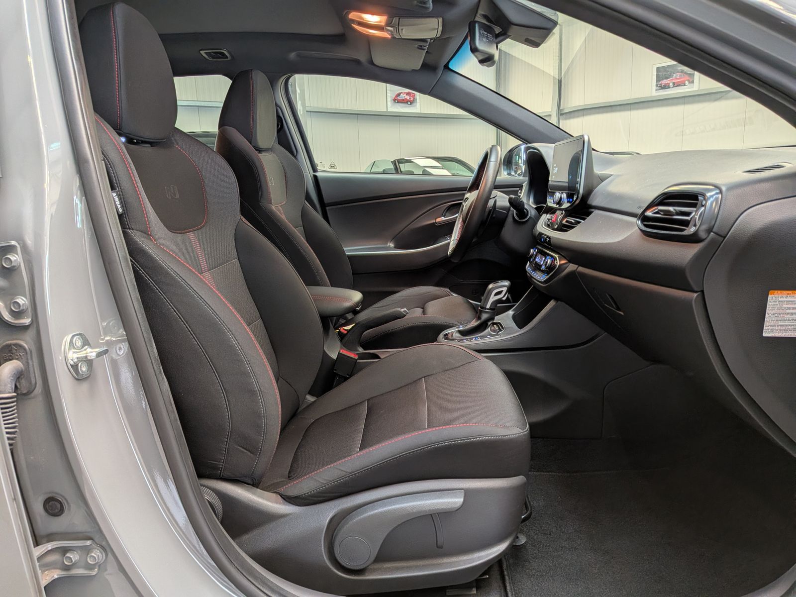 Fahrzeugabbildung Hyundai i30 1.5 N-Line LED*CARPLAY*CAM*PANO*KEYLESS*18"