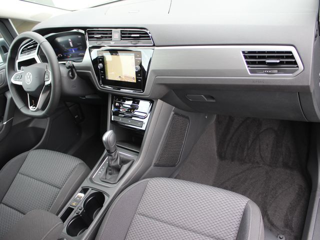 Touran 1.5 TSI DSG*Navi*el.Heckkl.*5J.Garantie