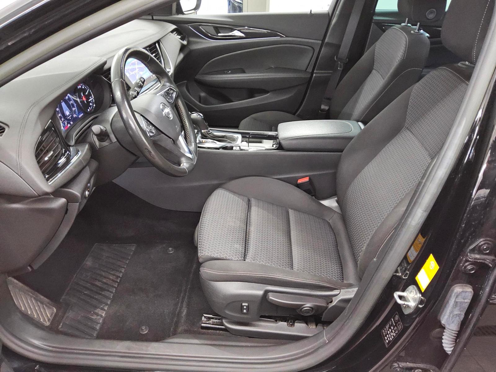 Opel Insignia ST 1.5 D Business Ed. Navi LED RfK AHK