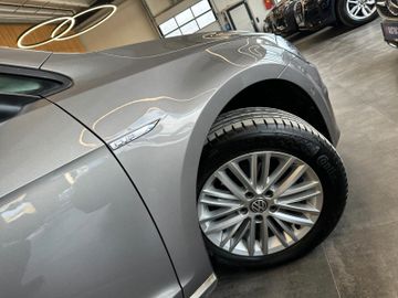 Volkswagen Golf VII Lim. Cup BMT *1.Hand*ACC*AHK*