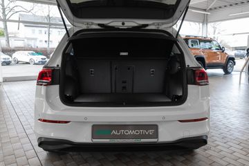 Bild 10 VW Golf VIII Life Navi Sitzheizung Lenkradheizung