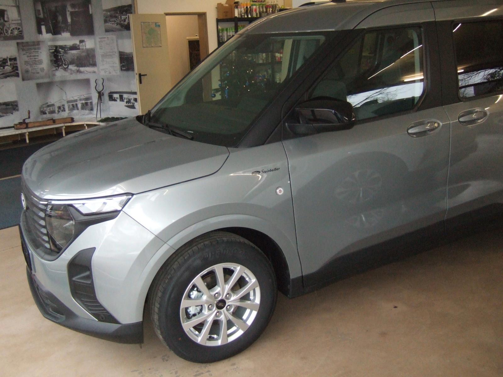 Ford Tourn Courier 1.0 EcBo 92 kW Titan. WiPa 5J Gar.