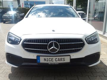 Mercedes E 200 - 8