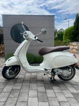 Vespa Primavera 50 4t E5 - VESPA 50 4T