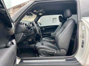 Fahrzeugabbildung MINI Cooper S Steptr. H&K Leather CarPlay Navi GRA BT