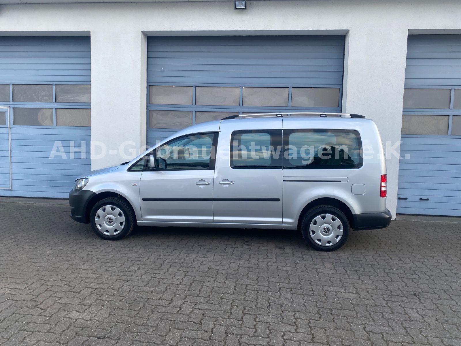 Fahrzeugabbildung Volkswagen Caddy Maxi 2.0 Roncalli 7-Sitzer