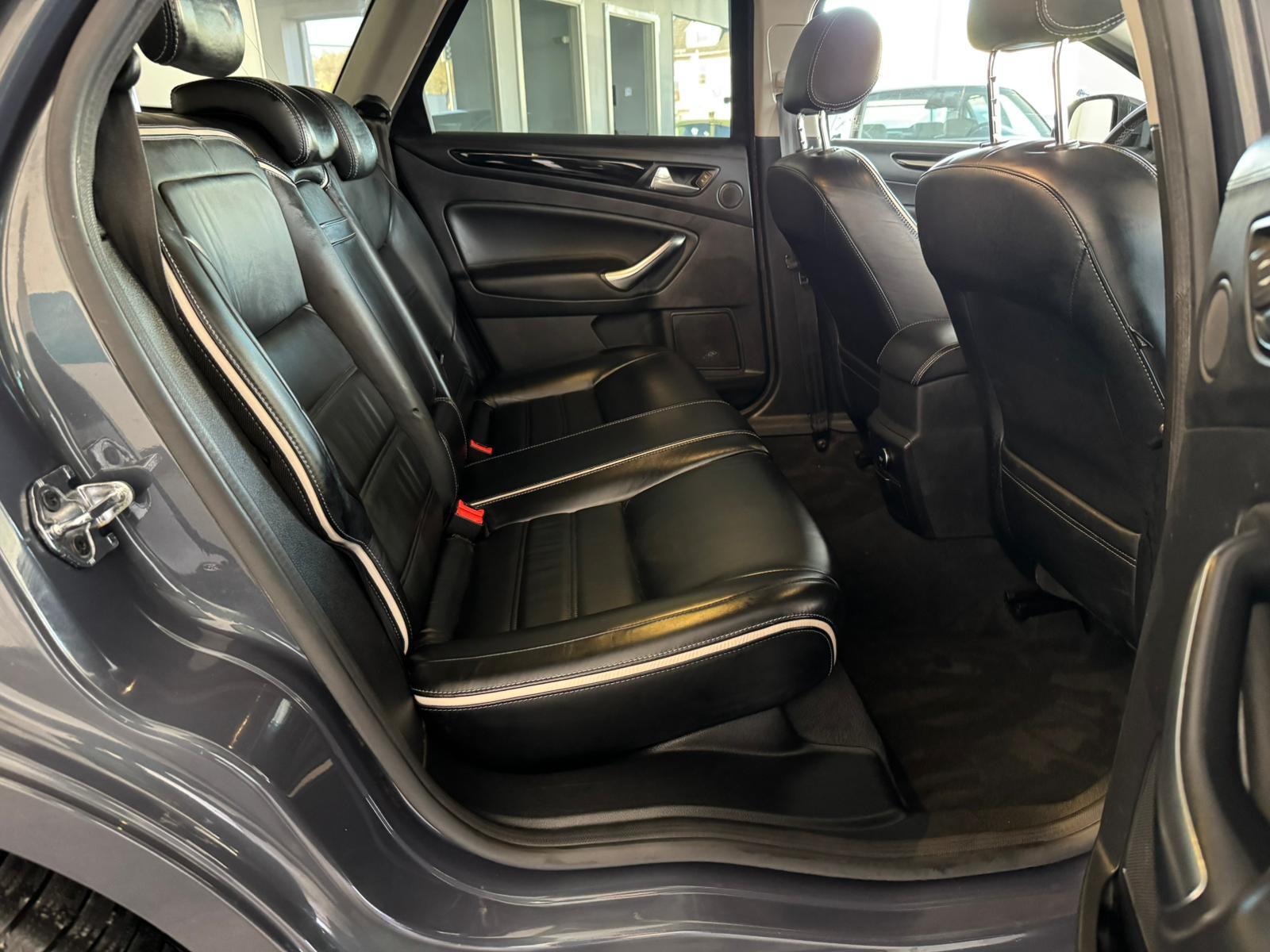 Ford Mondeo 2014 — photo 20