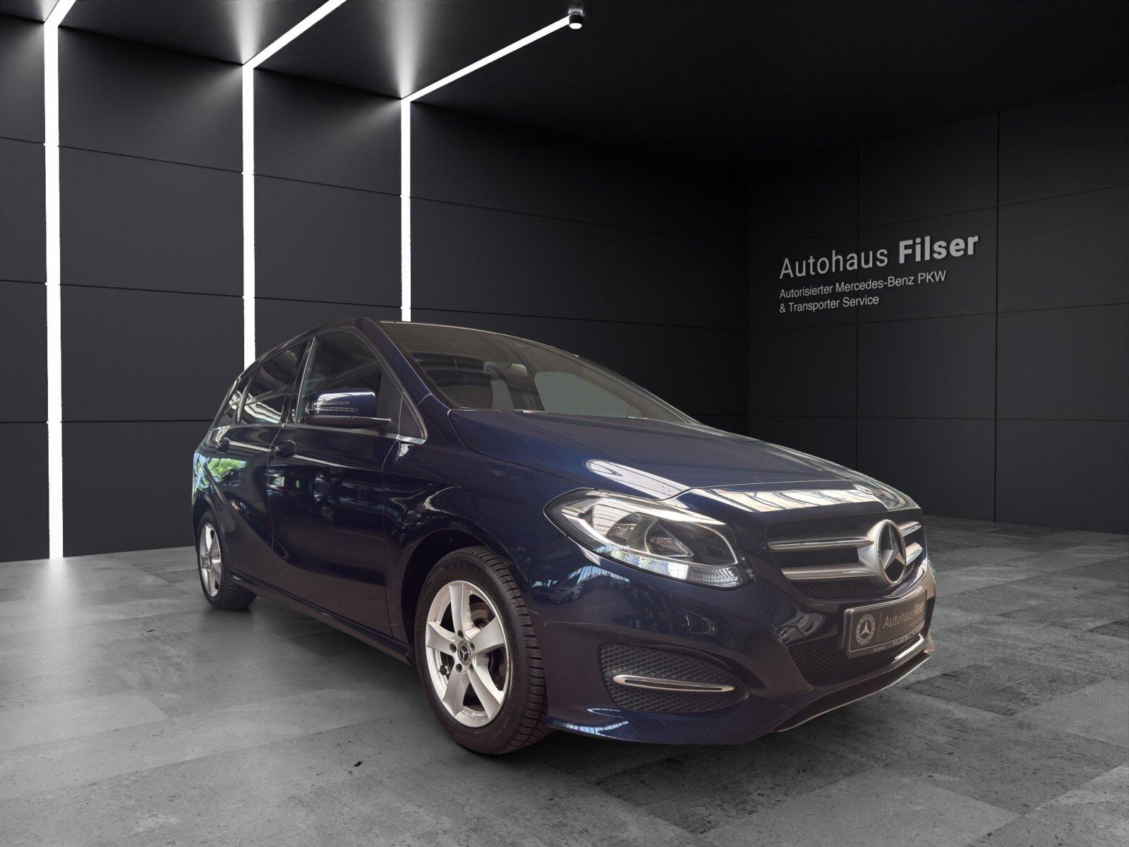 Mercedes-Benz B 180*Urban*Pano-Dach*Kamera* AHK*Klima*8-fach*