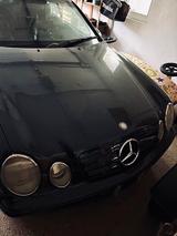 Mercedes-Benz 230 - Mercedes-Benz 230 aus 2001