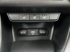 Fahrzeugabbildung Kia Sportage 1.6 TGDI Vision AWD SHZ TEMPOMAT NAVI