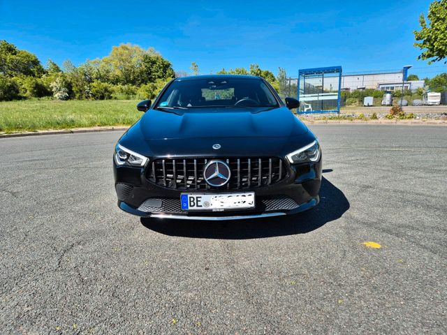 MERCEDES-BENZ Mercedes-Benz CLA 250