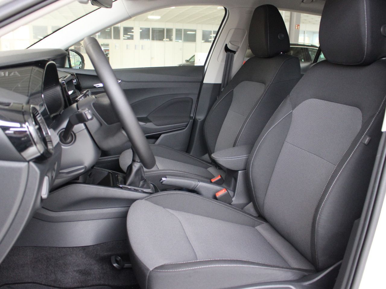 Fahrzeugabbildung SKODA Fabia 1.0 TSI Selection LED/Shz./Cam