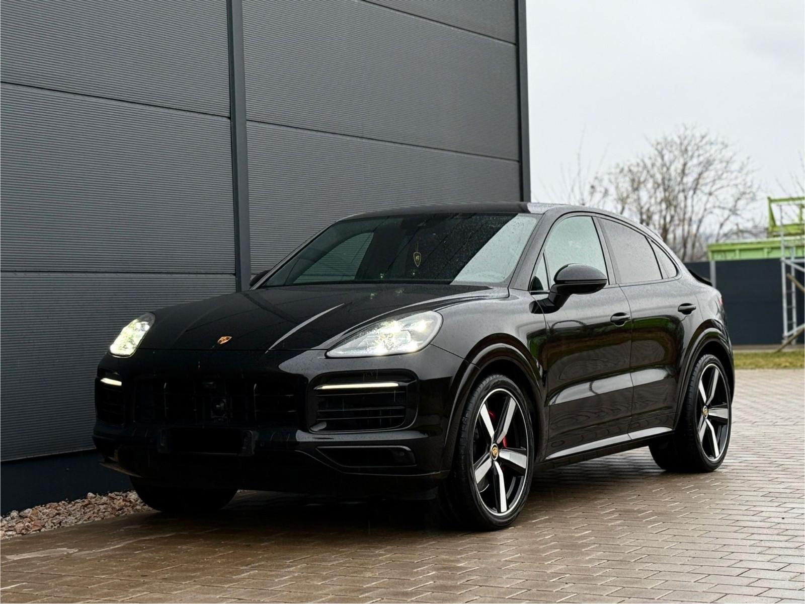 Porsche Cayenne Coupe GTS Pano | 22 | Approved | SportD.