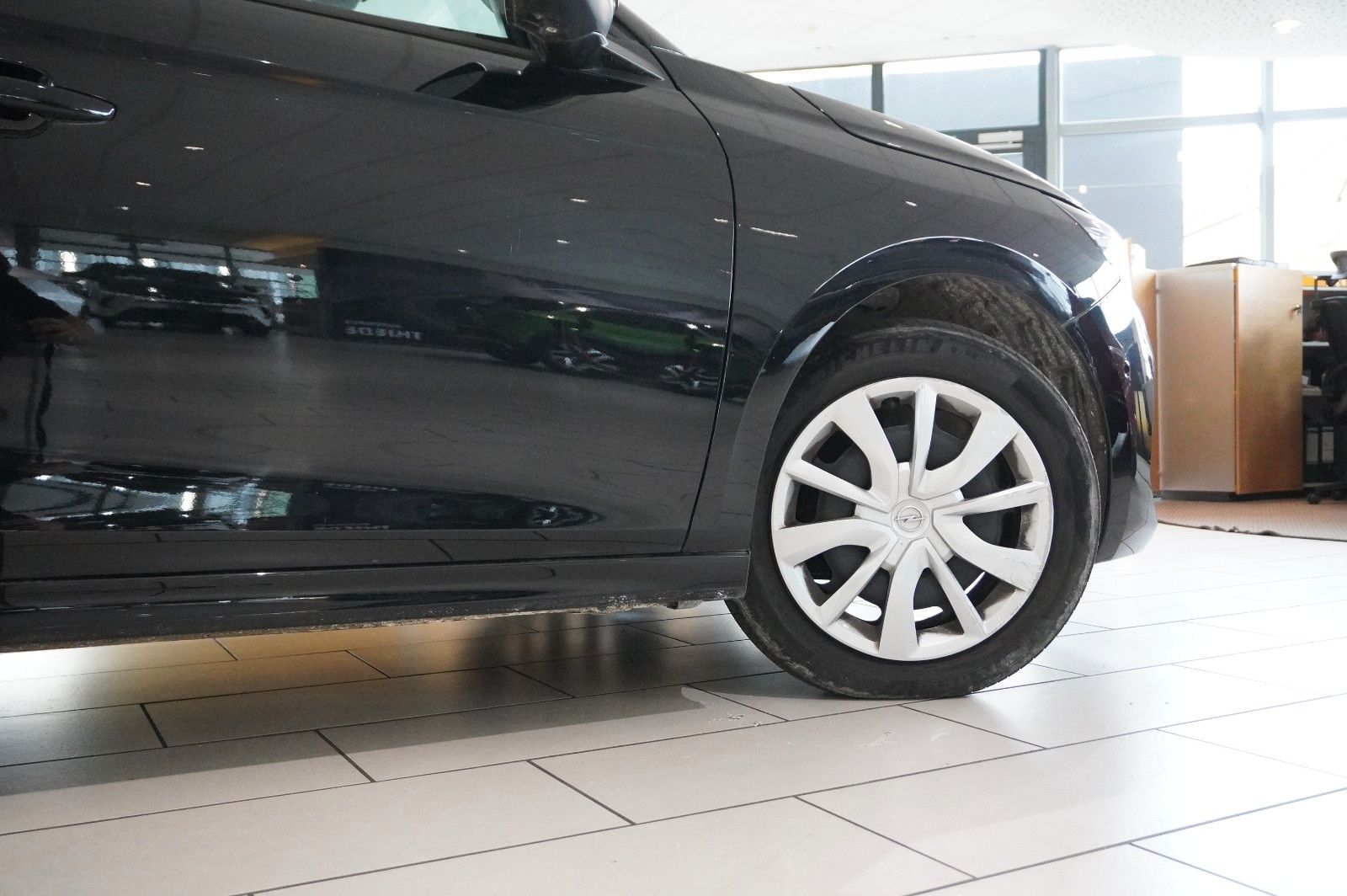 Fahrzeugabbildung Opel Corsa F 1.2 FACELIFT NAVI/LED/KAMERA/VIRTU./DAB+