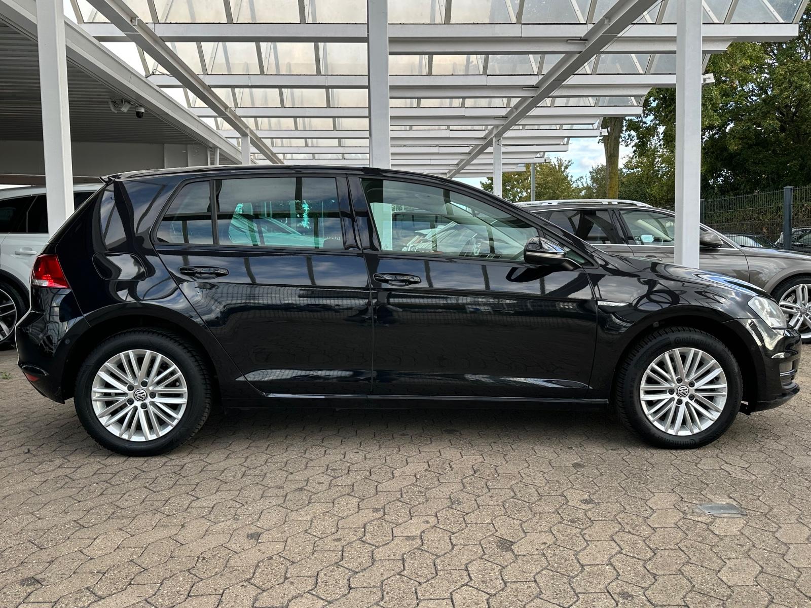 Volkswagen Golf VII Lim. Cup BMT*KlimaT*PDC*Alu*Sitzheizung