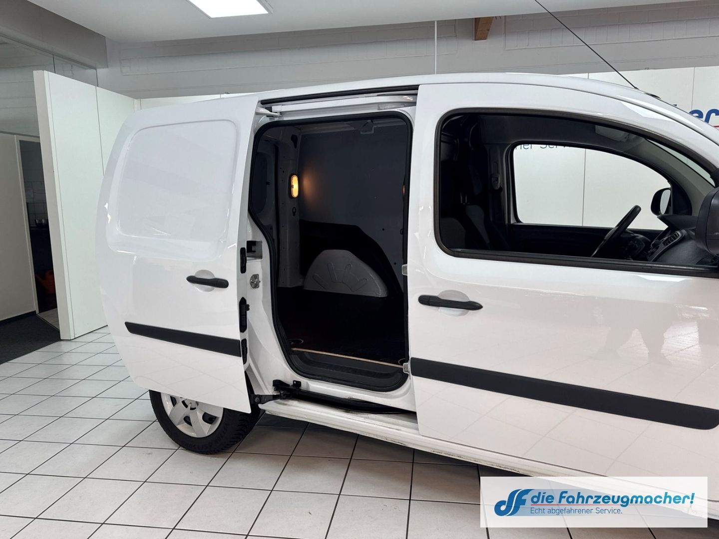 Fahrzeugabbildung Renault Kangoo Z.E. 33 inkl. Batterie 92%*PDC Klima BT e