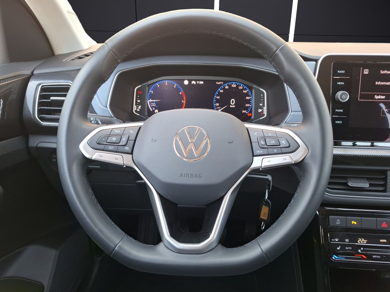 Fahrzeugabbildung Volkswagen T-Cross TSI Style Matrix AID ACC RFK SH LM