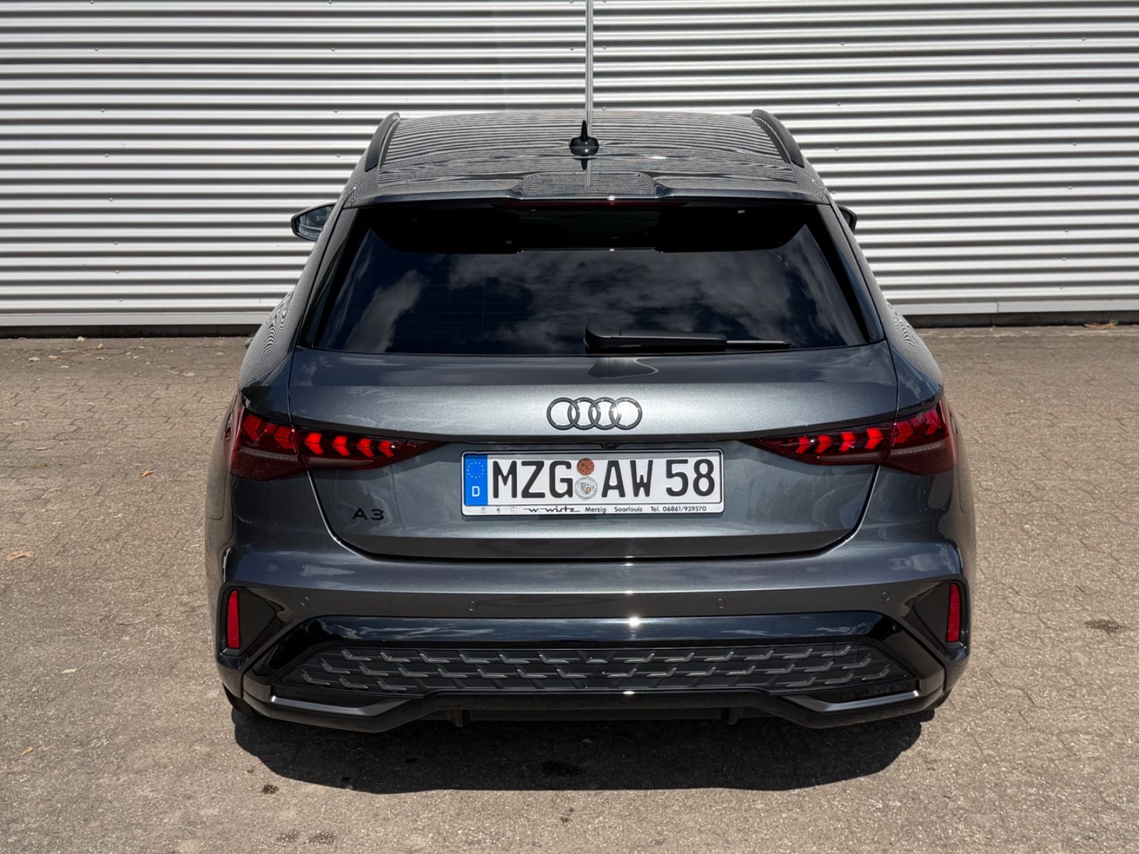 Fahrzeugabbildung Audi A3 Sportback 35TFSI S-line NAVI SHZ