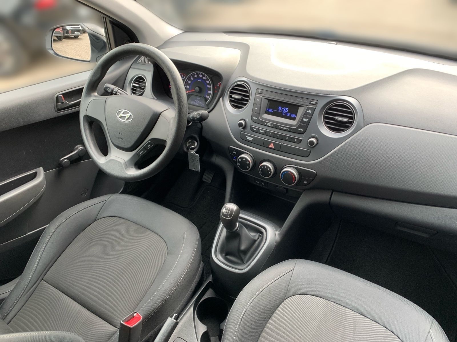 Fahrzeugabbildung Hyundai i10 1.0 Classic