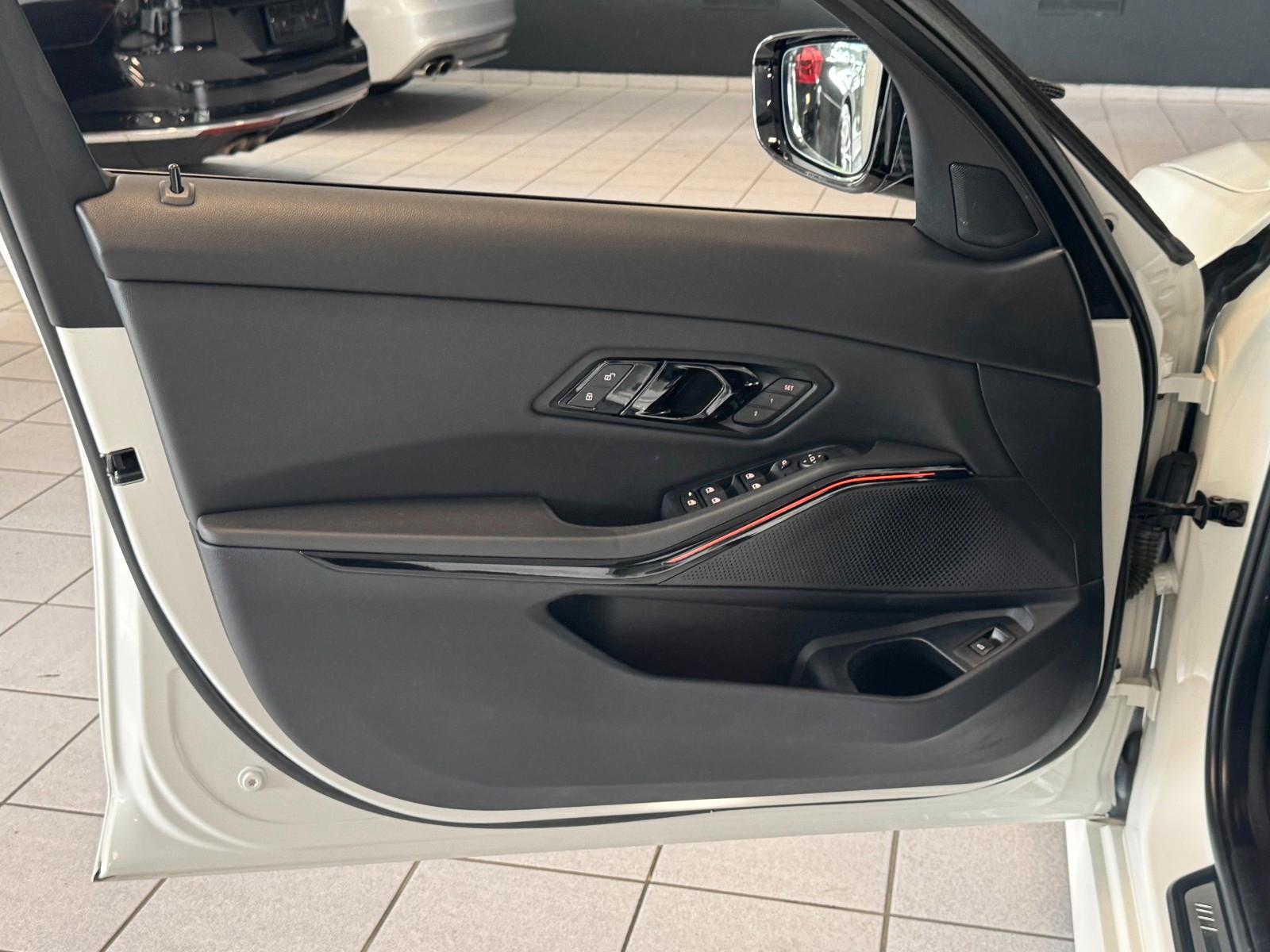BMW M340i xDrive Performance/Alcantara Himmel /Top