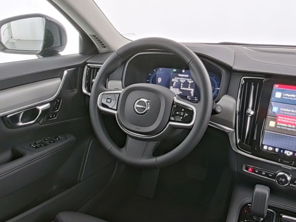 Volvo V90 Kombi Plus Dark Recharge Plug-In Hybrid AWD  foto 14