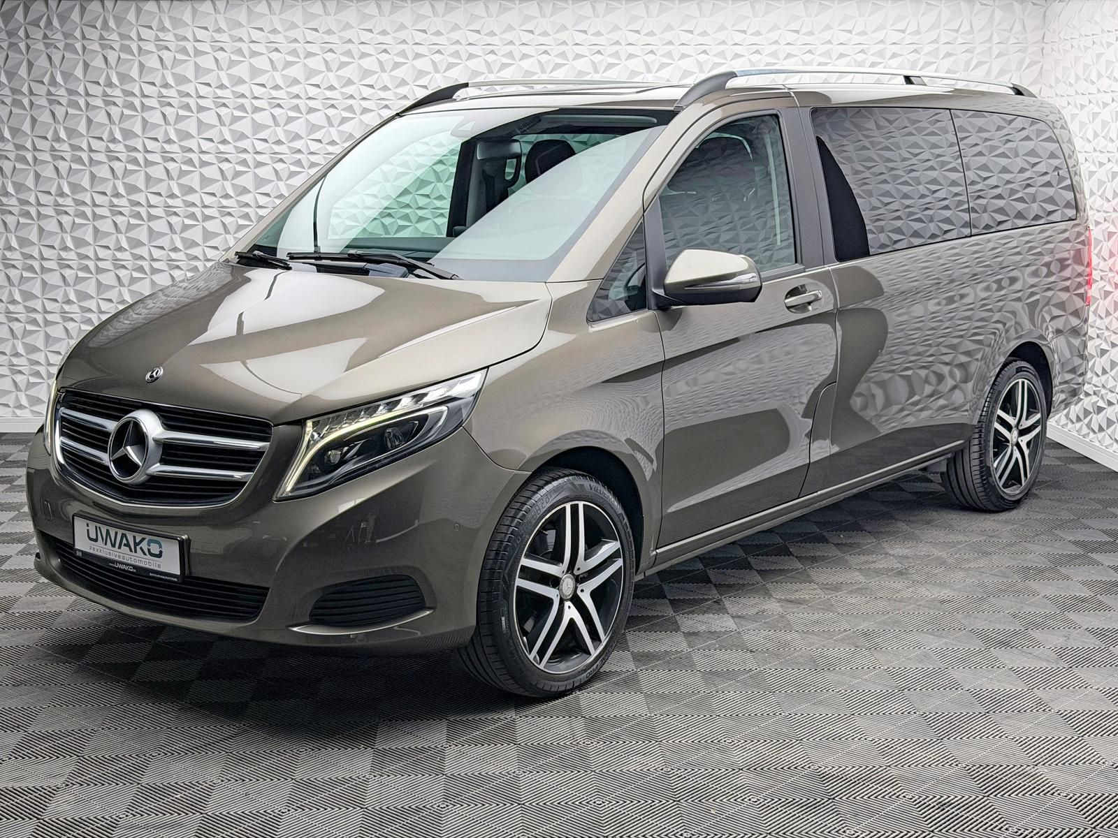 Fahrzeugabbildung Mercedes-Benz V250d 4MATIC*STANDHEIZ*AHK*7SITZE*ILS*3,1t*RCAM