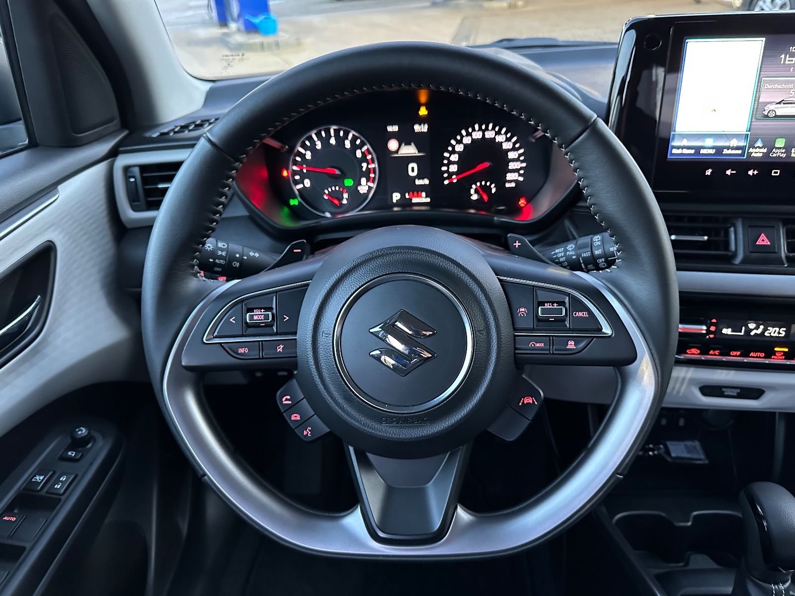 Fahrzeugabbildung Suzuki Swift 1.2 Dualjet Hybrid Comfort+ ACC/Navi/LED