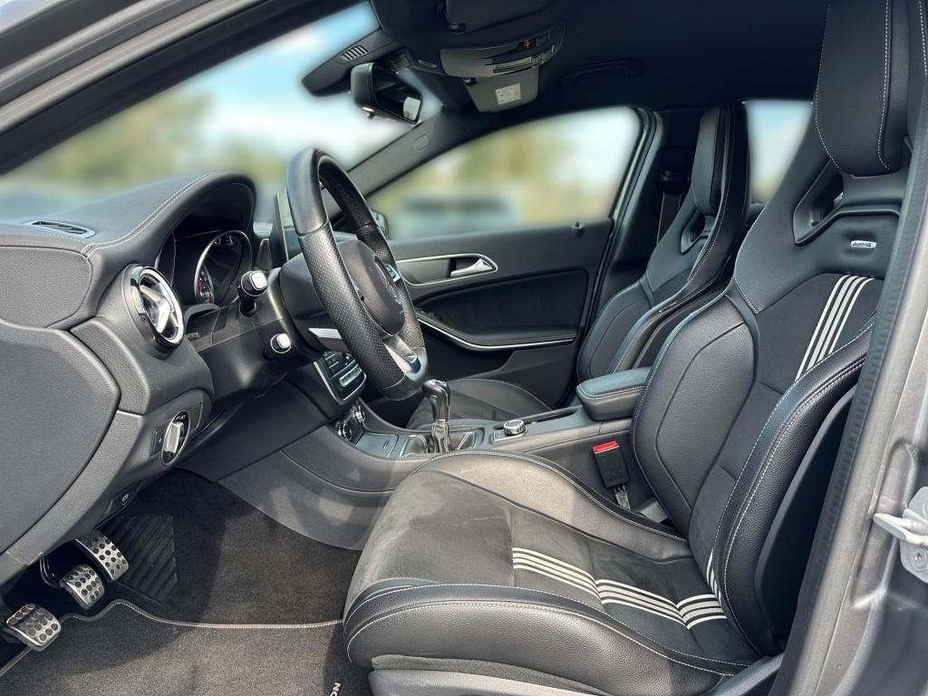 Fahrzeugabbildung Mercedes-Benz A 180 AMG Navi LED SHZ Ambie. Sport RDK CD