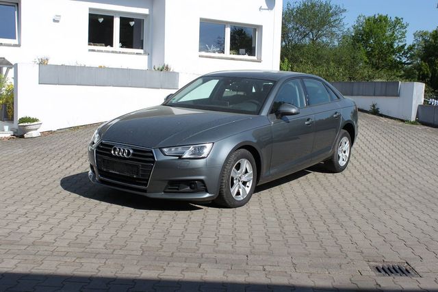 Audi A4  2.0 TDI - Navi-HeadUp-DigCockpit-ACC-1-Hand