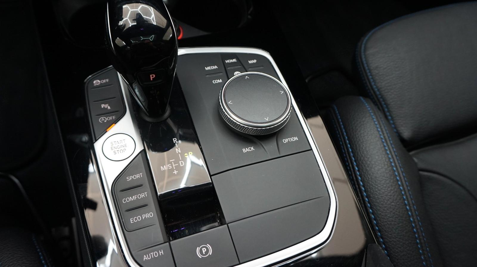 BMW M235i X-Drive *Scheckheft*