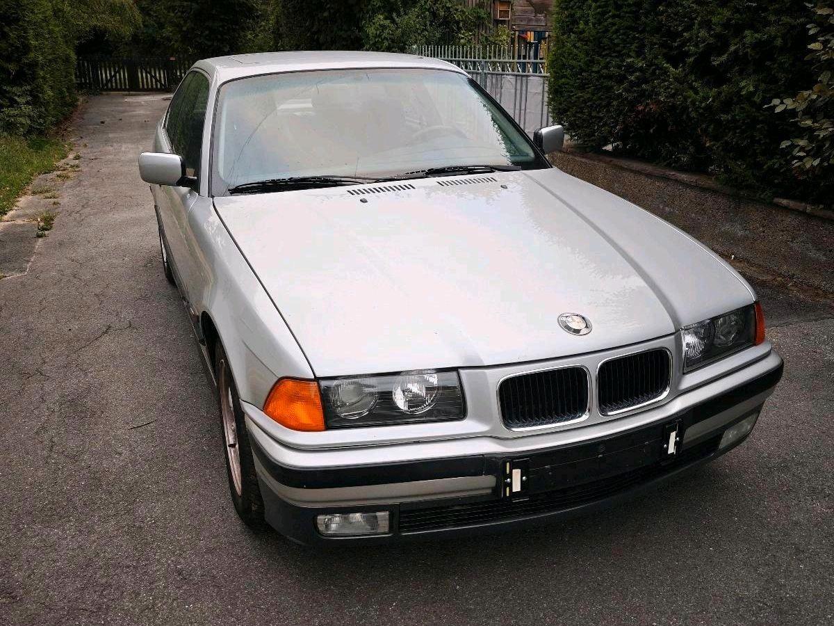 BMW 325