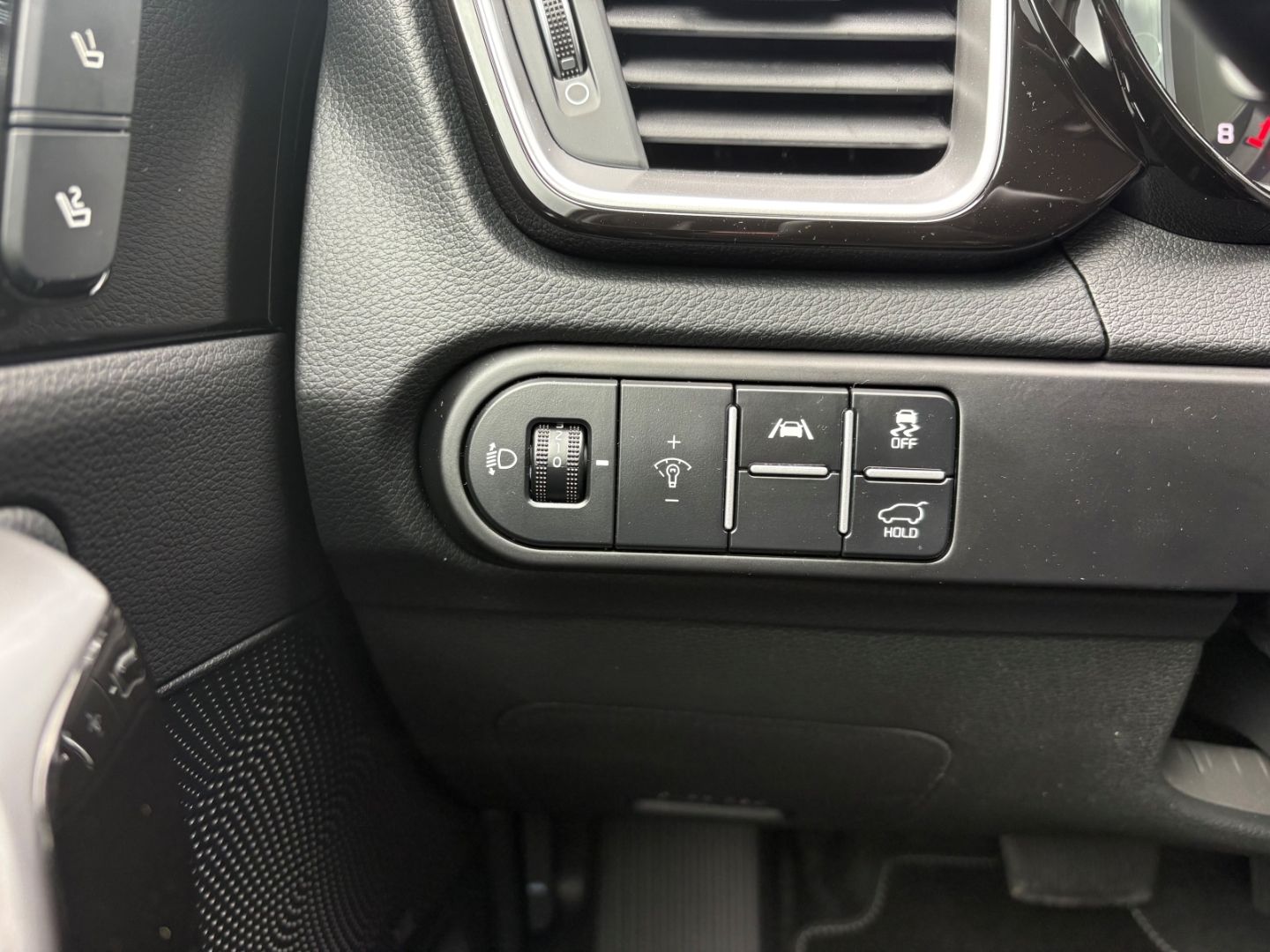 Fahrzeugabbildung Kia Ceed_sw Spirit SpurHalAss P1 P4 P5 El. Panodach