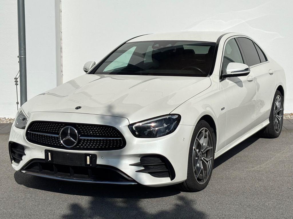 Image of Mercedes-Benz E 300