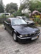 BMW e38 730i v8 - BMW 730: E38 730i