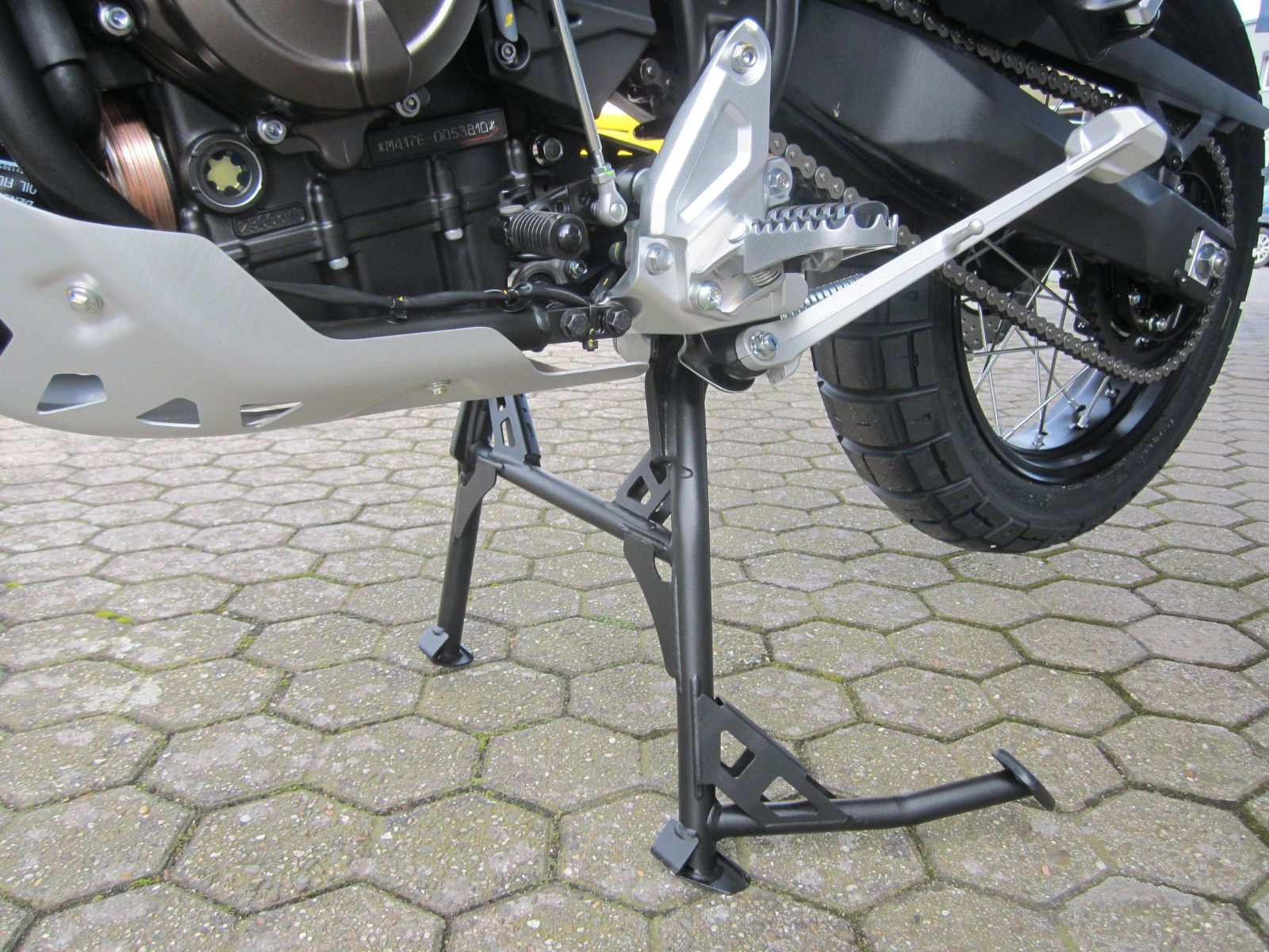 Fahrzeugabbildung Yamaha XTZ 700 Foliert und Zub. für 2700.-€