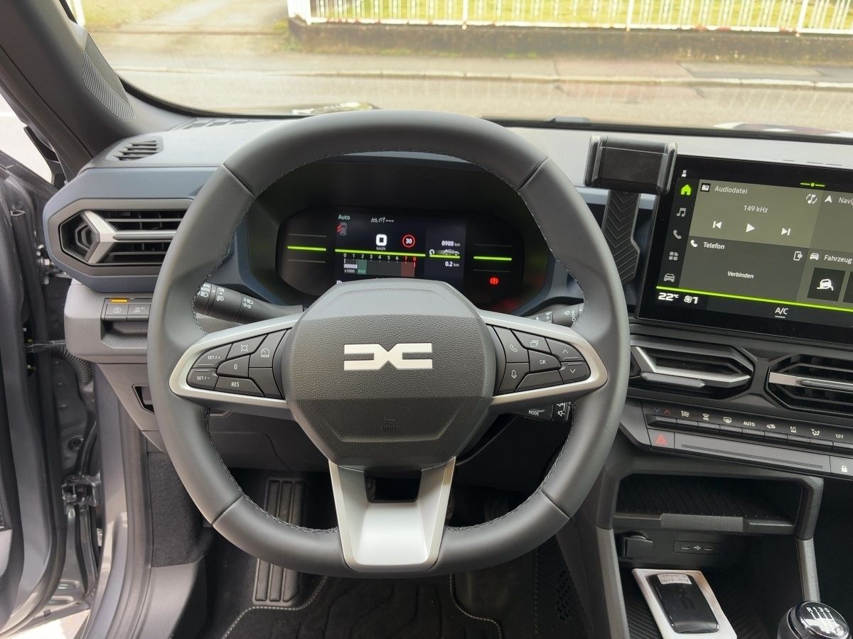 Fahrzeugabbildung Dacia Duster Journey TCe 130 4x4 NAVI KAMERA GJR