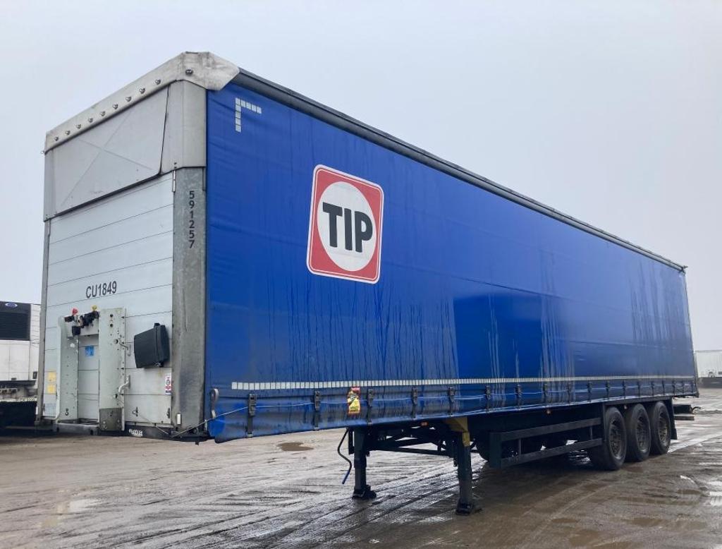 Schmitz Cargobull Trailer Curtainsider Lifting + Sliding Roof Stra