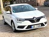 Renault Megane 1.2  ENERGY  TCe 100  Play Grandtour - Renault Megane Play