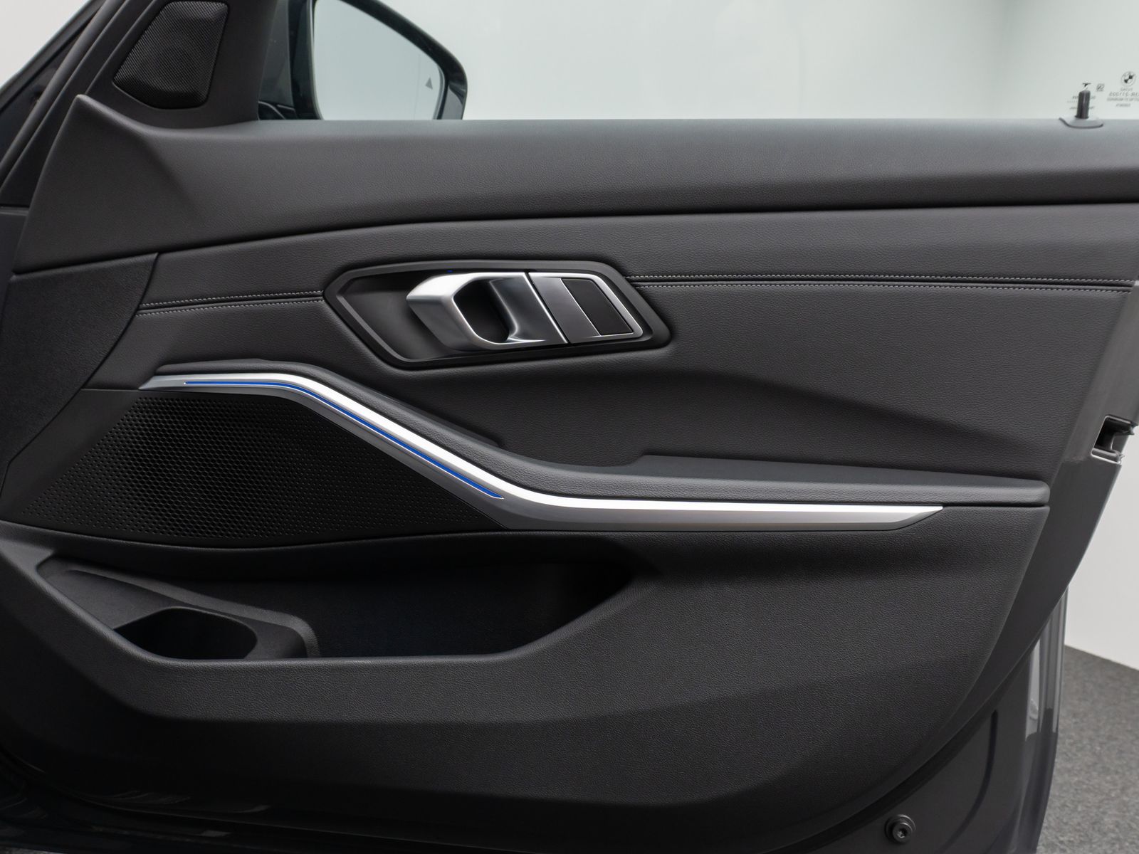 Fahrzeugabbildung BMW 320d M Sport Kamera Laser DAB HiFi Komfort Alarm