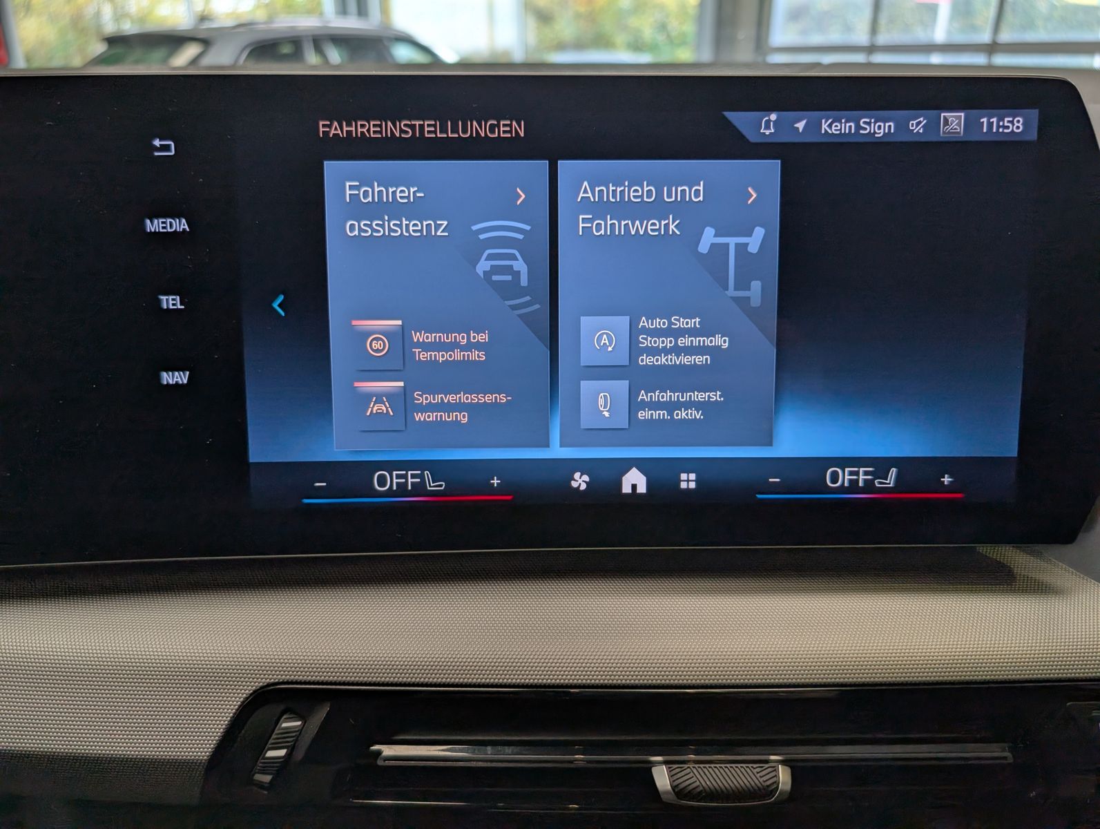 Fahrzeugabbildung BMW 218 Active Tourer i Travel-Pake LED Cam Pano AHK